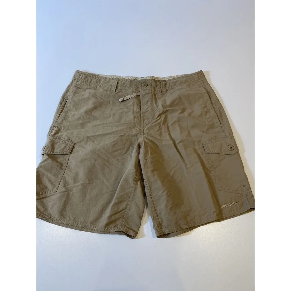 Patagonia Wavefarer Cargo Shorts Khaki Tan Men's 36 Hiking